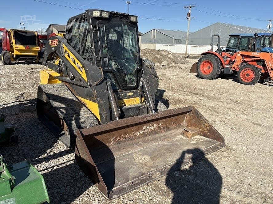2018 New Holland C237 Track Loaders for sale in Alta, IA - listing photo 2 of 24