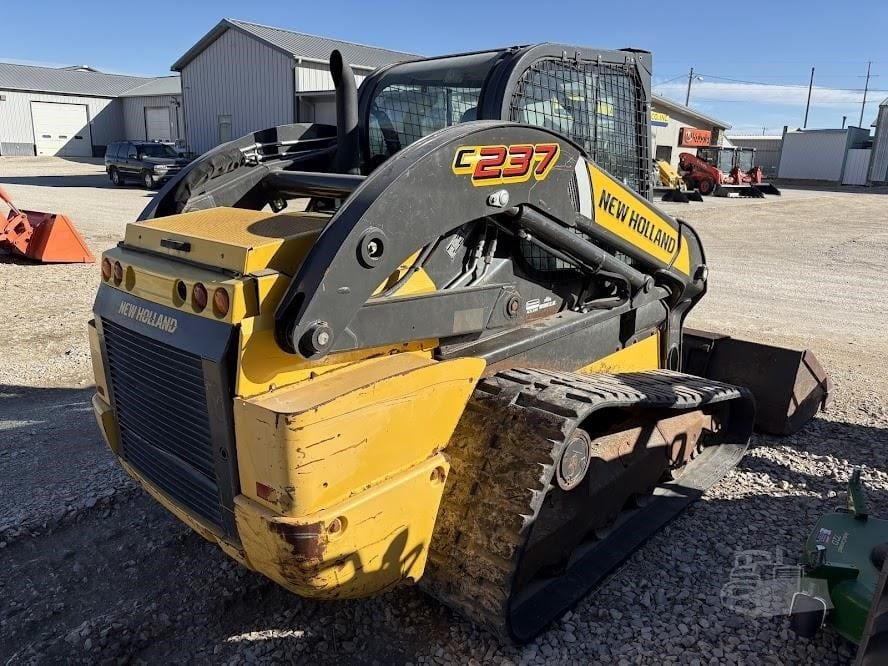 2018 New Holland C237 Track Loaders for sale in Alta, IA - listing photo 4 of 24