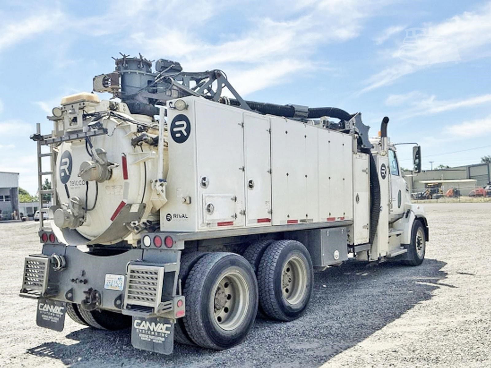 2018 Rival Hydrovac rival-hydrovac-t7 Vacuum Truck Hydrovac Combo Jet for sale in Bluffton, IN - primary listing photo of 8