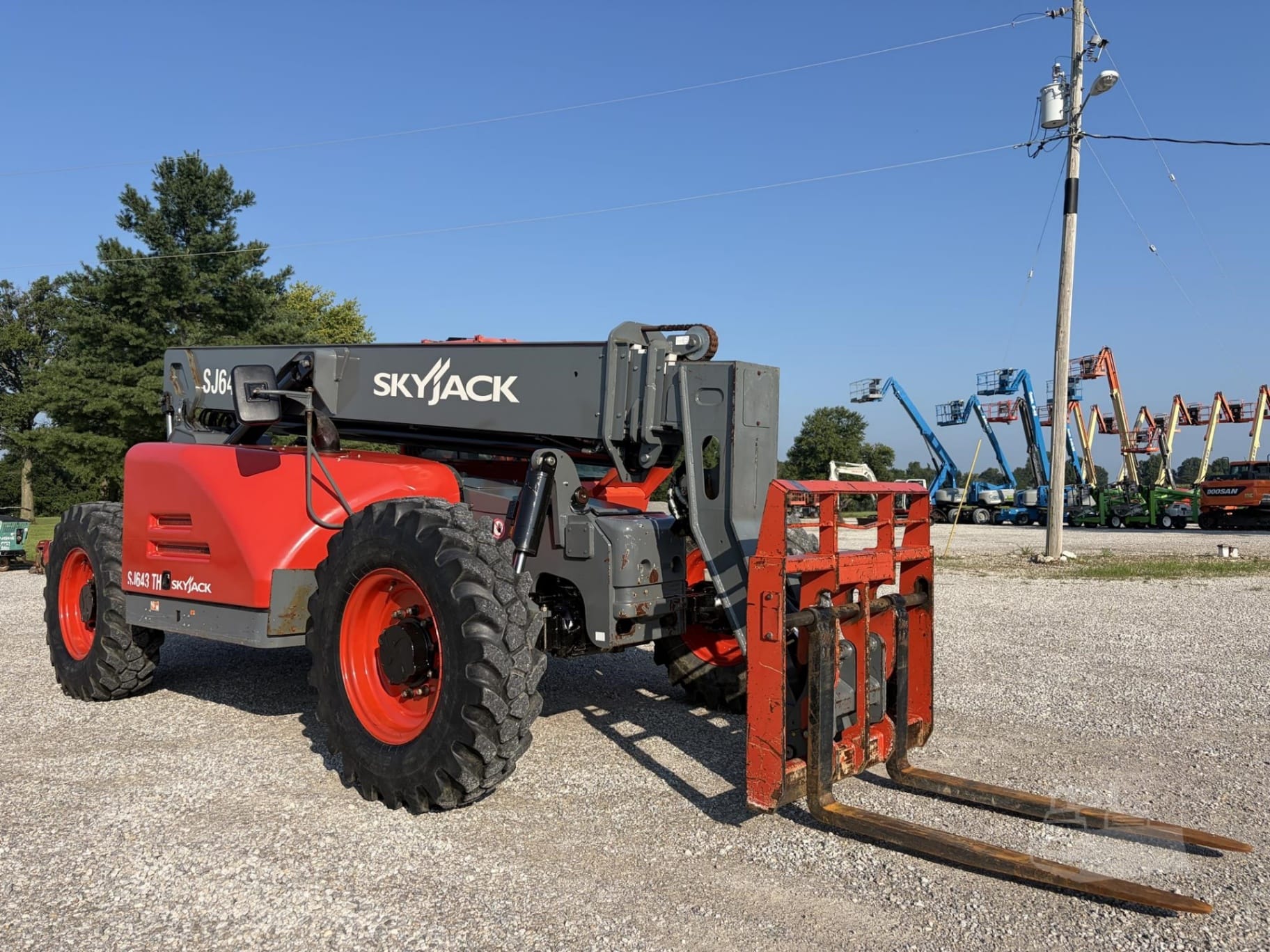 2018 Skyjack SJ643TH Telehandlers Forklifts for sale in Clay City, IL - listing photo 5 of 8