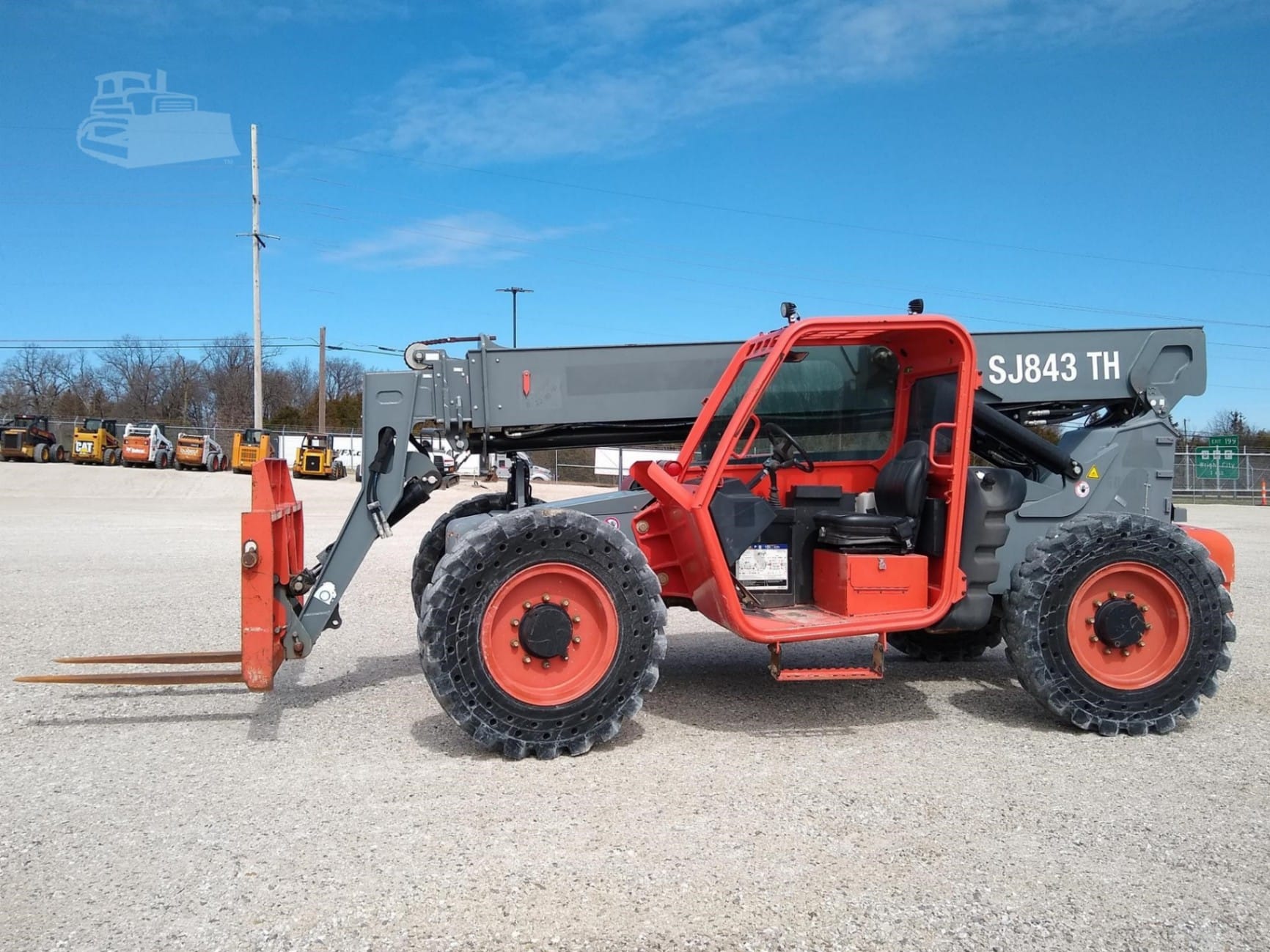 2018 Skyjack SJ843TH Telehandler Telescopic Forklift for sale in Wright City, MO - primary listing photo of 8