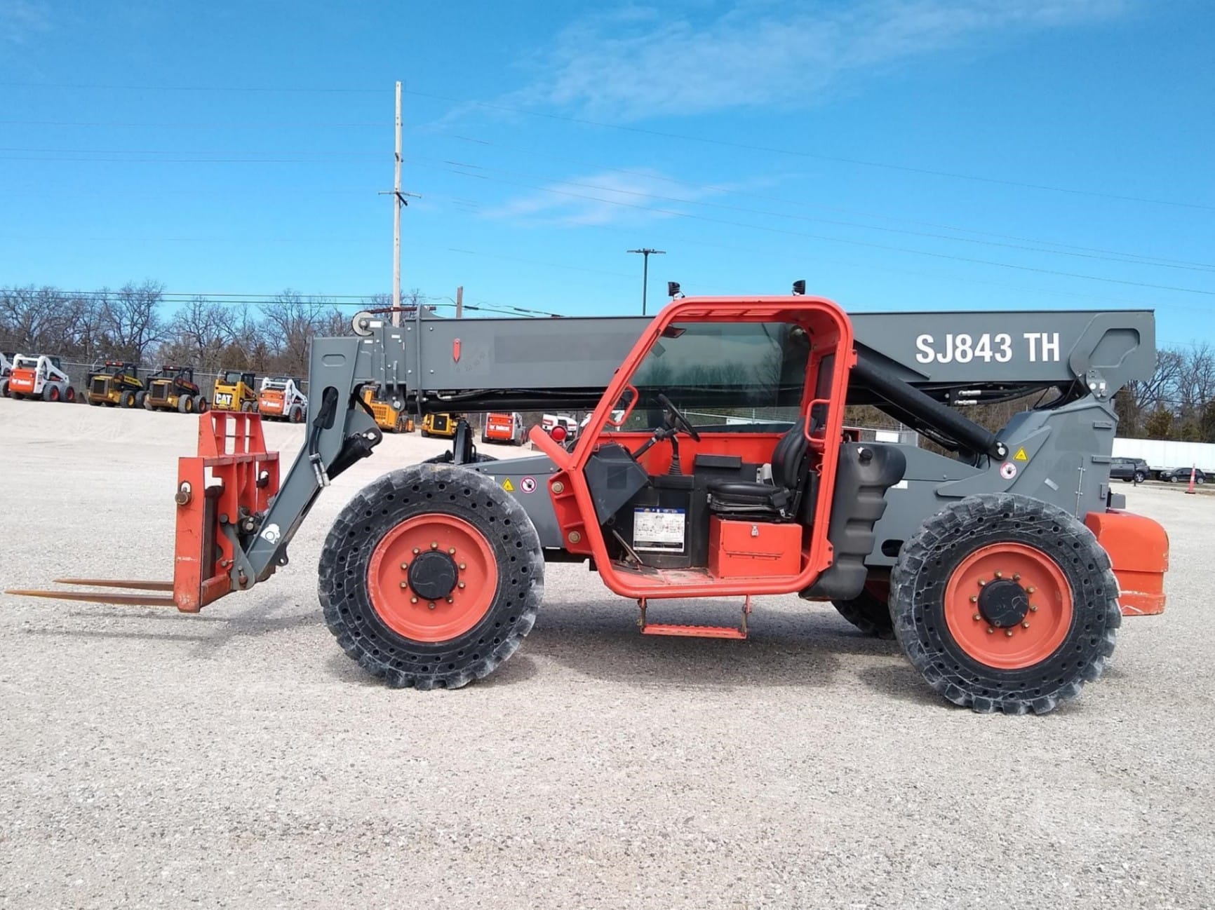 2018 Skyjack SJ843TH Telehandler Telescopic Forklift for sale in Wright City, MO - listing photo 2 of 8