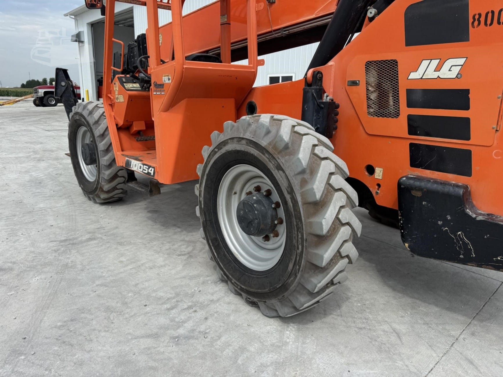 2018 SkyTrak (JLG) skytrak-jlg-10054 Telehandlers Forklifts for sale in Chatsworth, IL - listing photo 8 of 8