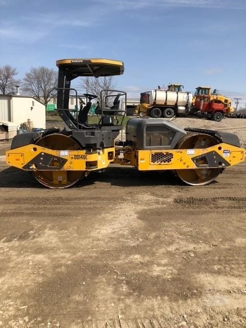 2018 Volvo DD140C Smooth Drum Rollers for sale in Omaha, NE - listing photo 2 of 8