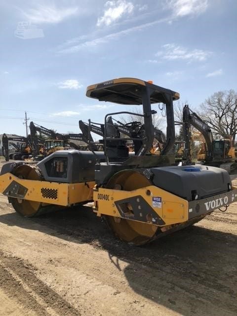 2018 Volvo DD140C Smooth Drum Rollers for sale in Omaha, NE - listing photo 5 of 8
