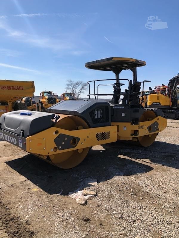 2018 Volvo DD140C Smooth Drum Rollers for sale in Omaha, NE - listing photo 8 of 8