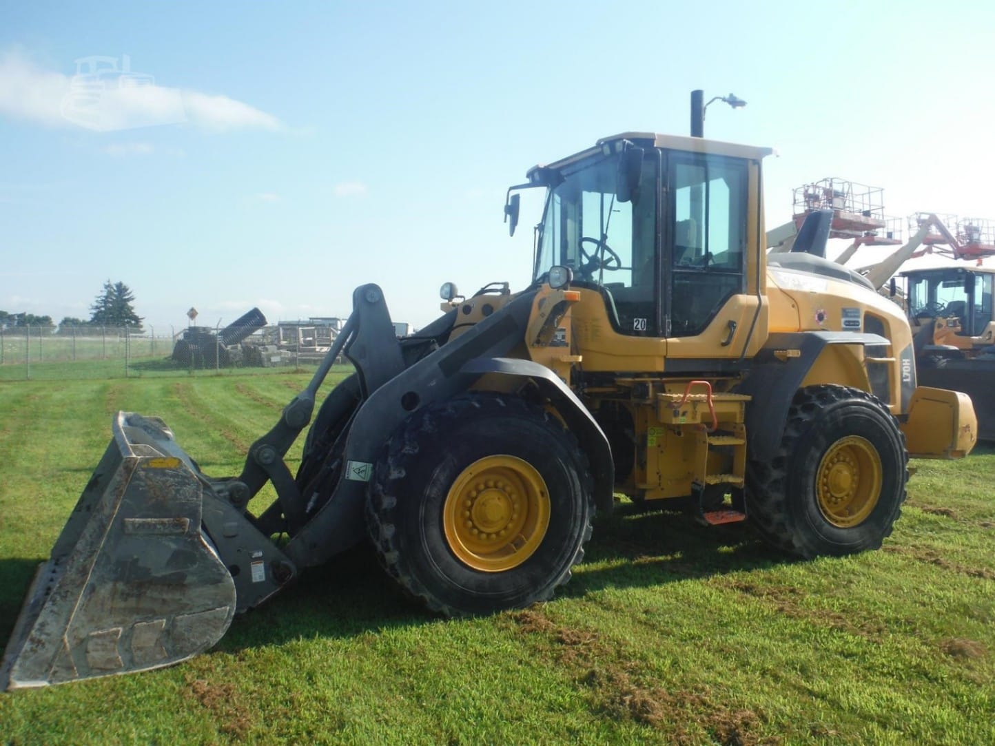 2018 Volvo L70H Wheel Loaders for sale in Milton, PA - primary listing photo of 8