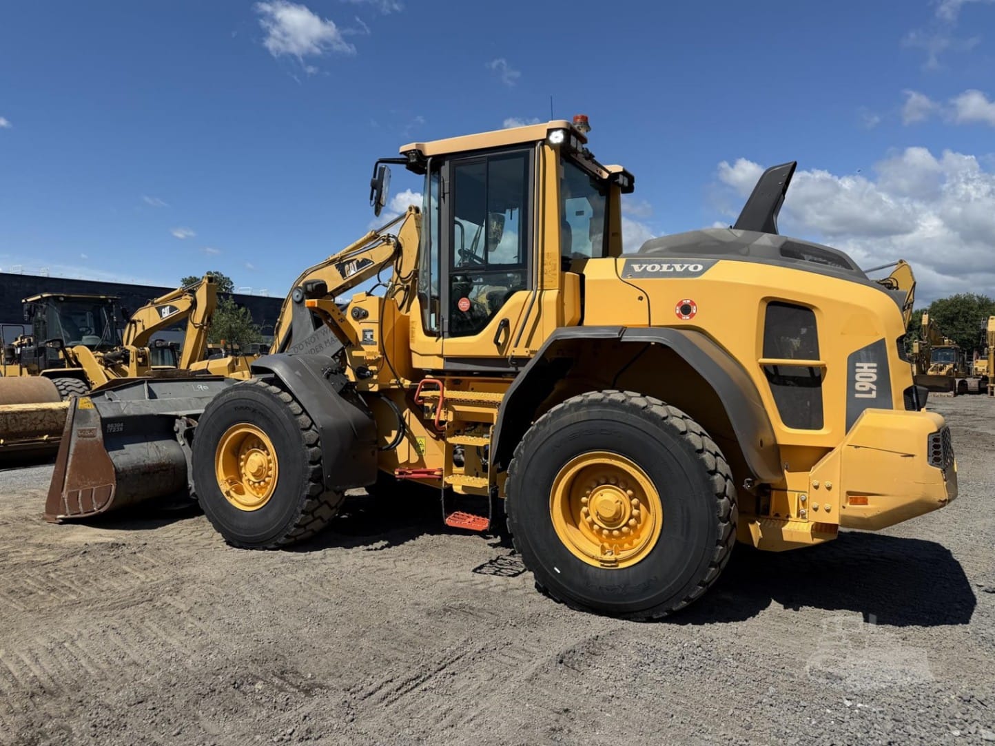 2018 Volvo L90H Wheel Loaders for sale in Harrisburg, PA - listing photo 3 of 8