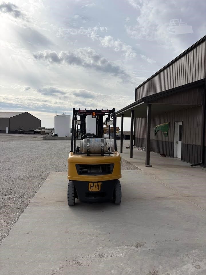 2019 Cat Lift Trucks GP25N Industrial Forklift Counterbalance for sale in Mount Ayr, IA - listing photo 2 of 7