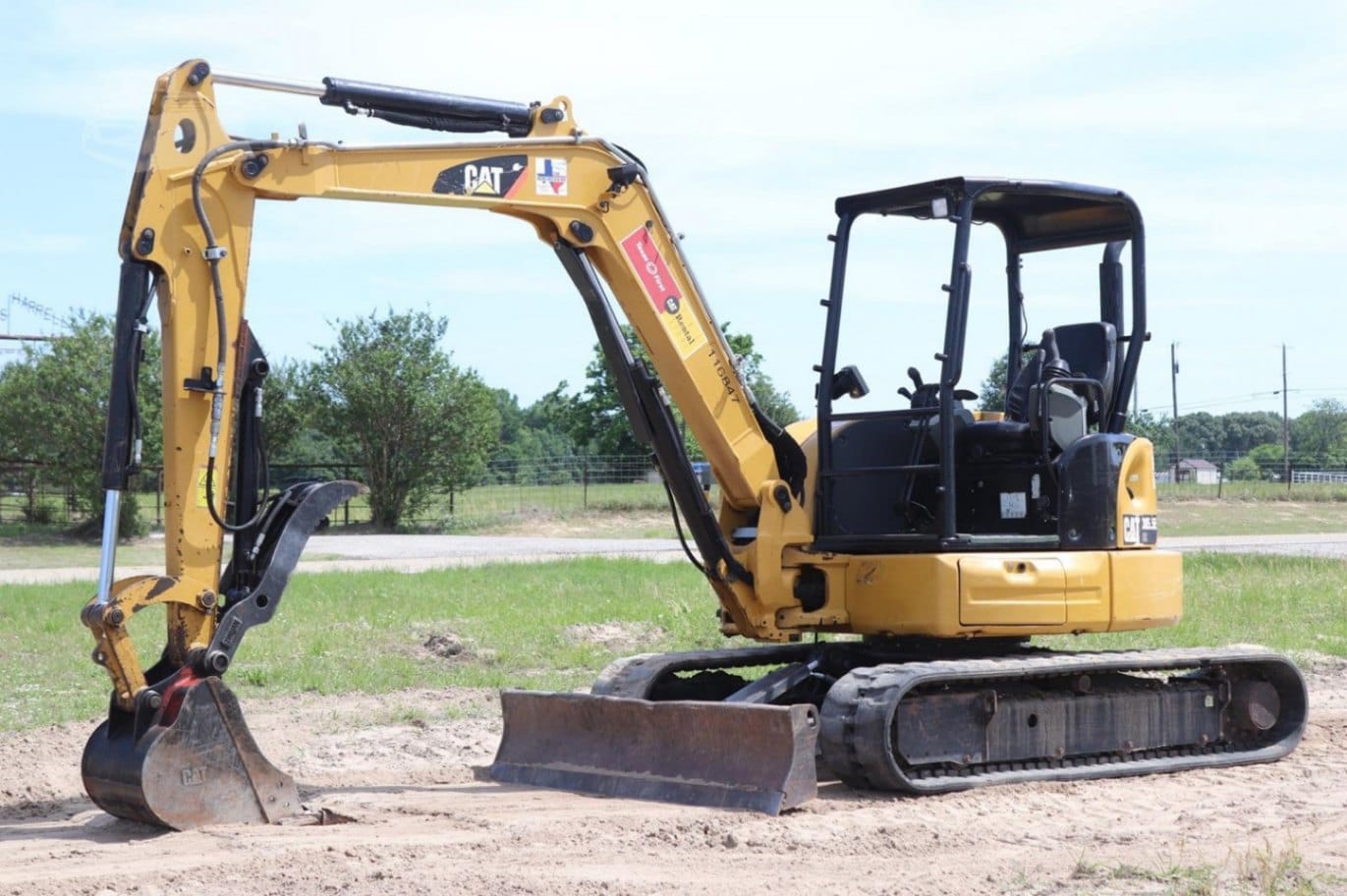 2019 Caterpillar 305.5E2 Excavators for sale in Lindale, TX - primary listing photo of 6