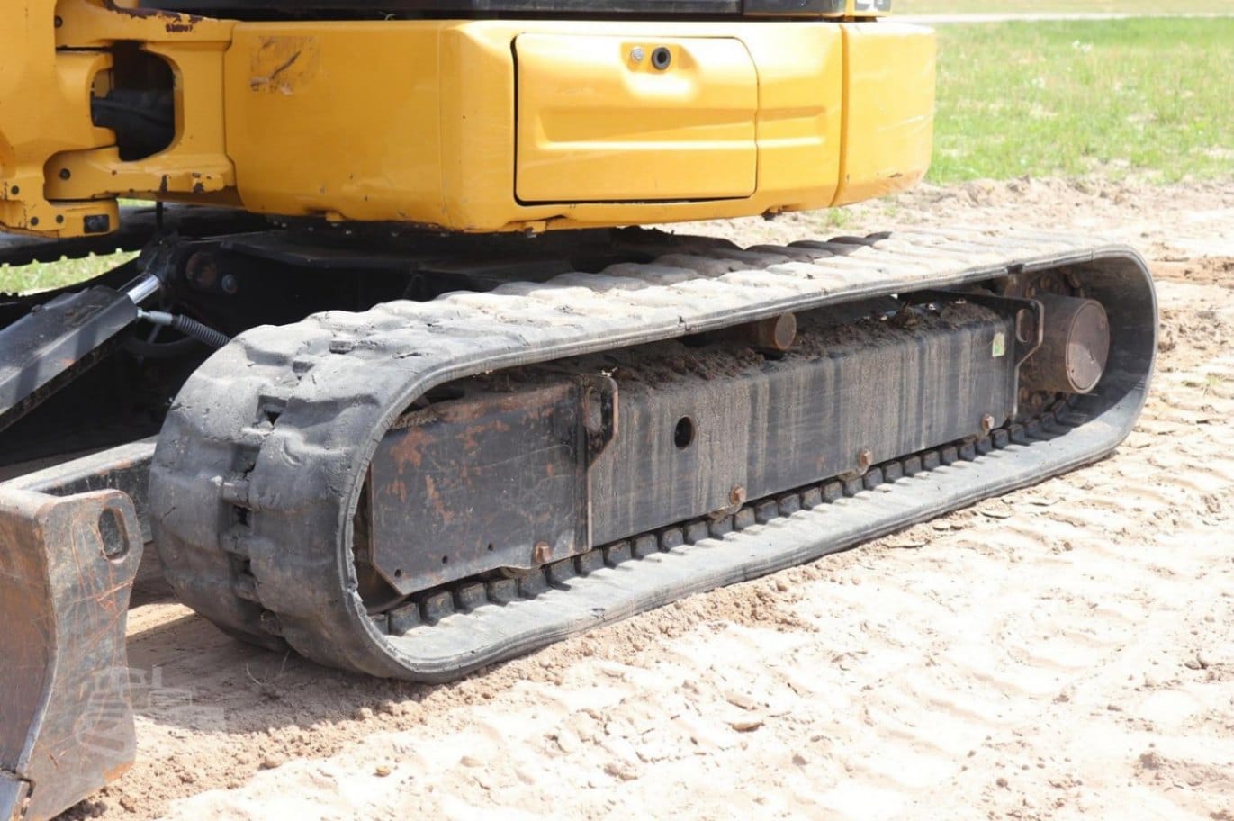 2019 Caterpillar 305.5E2 Excavators for sale in Lindale, TX - listing photo 2 of 6