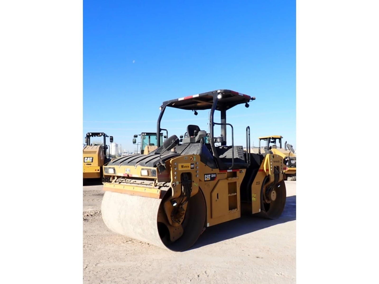 2019 Caterpillar CB10 Asphalt Rollers for sale in Odessa, TX - listing photo 2 of 6