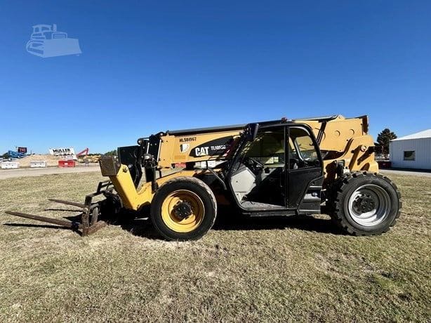 2019 Caterpillar TL1055D Telehandlers Forklifts for sale in Wills Point, TX - primary listing photo of 8