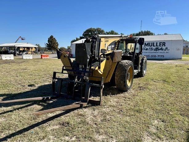 2019 Caterpillar TL1055D Telehandlers Forklifts for sale in Wills Point, TX - listing photo 3 of 8