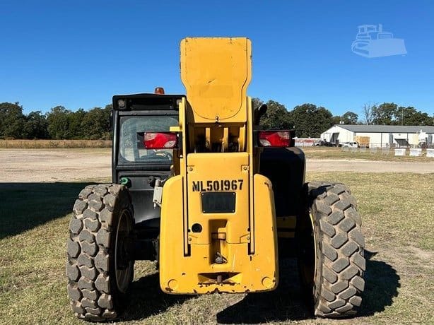 2019 Caterpillar TL1055D Telehandlers Forklifts for sale in Wills Point, TX - listing photo 7 of 8