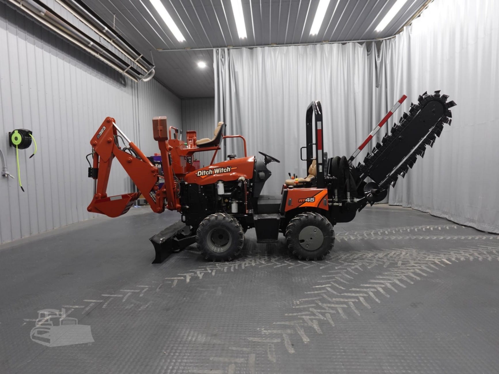 2019 Ditch Witch RT45 Trenchers for sale in Clinton, IL - primary listing photo of 8