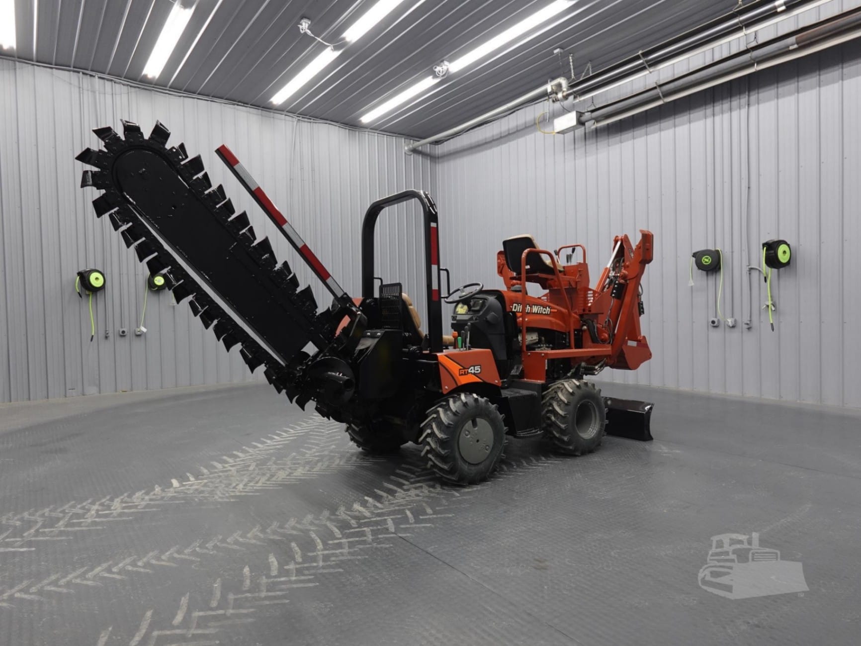 2019 Ditch Witch RT45 Trenchers for sale in Clinton, IL - listing photo 6 of 8
