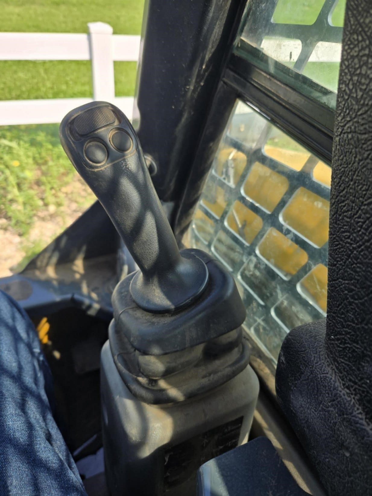 2019 Gehl V330 Skid Steer Loaders for sale in Dyersville, IA - listing photo 13 of 21