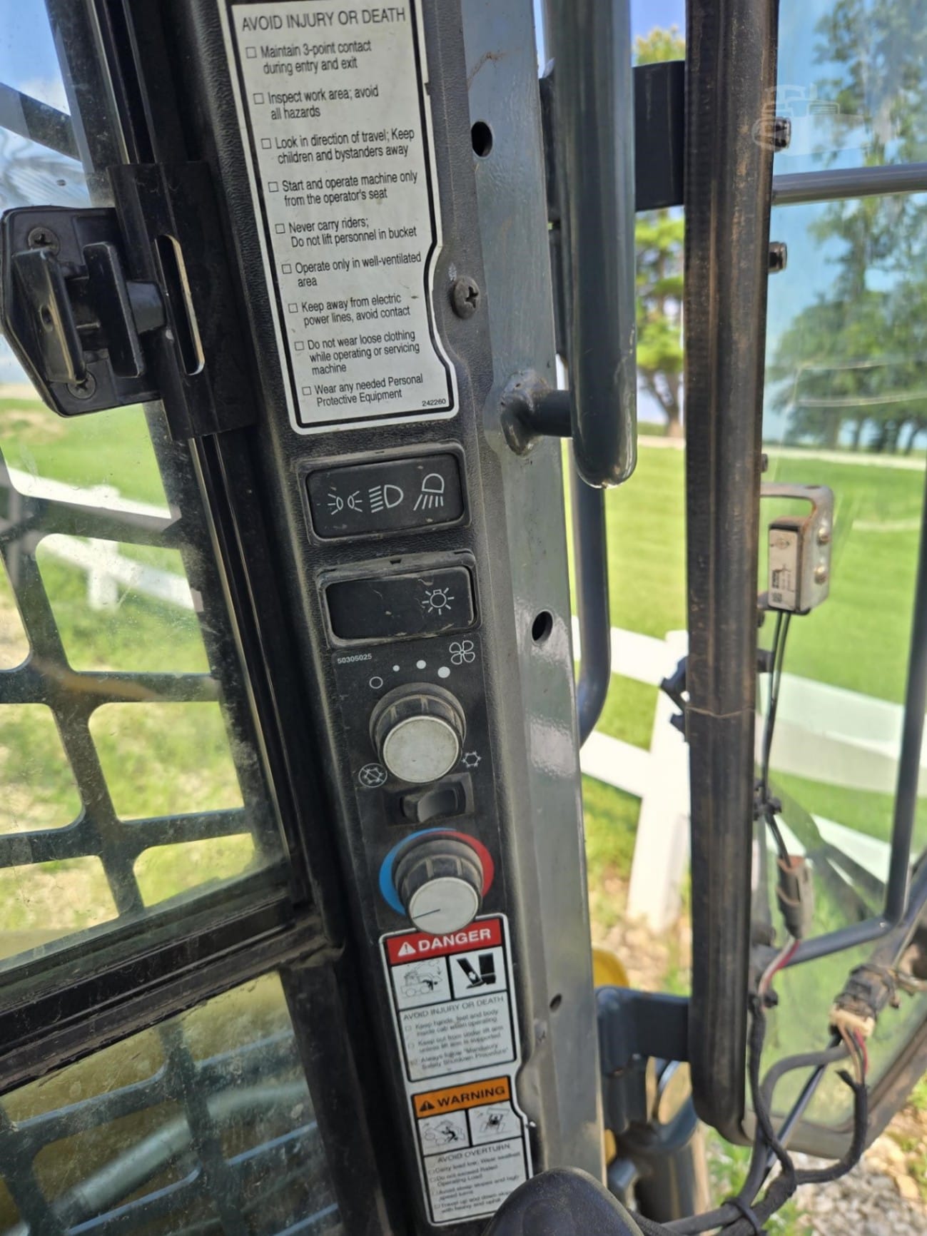 2019 Gehl V330 Skid Steer Loaders for sale in Dyersville, IA - listing photo 15 of 21