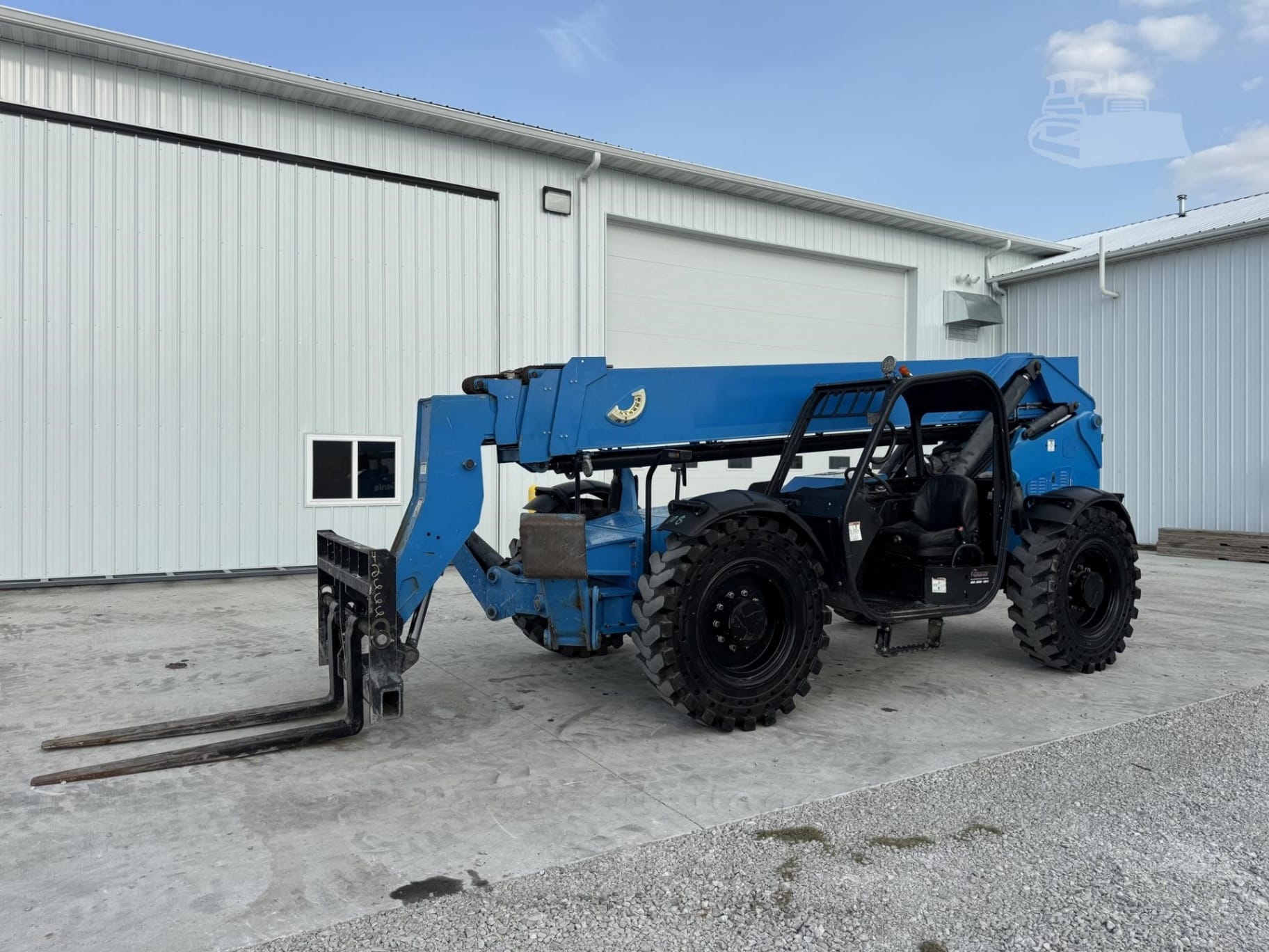 2019 Genie genie-gth-1056 Telehandlers Forklifts for sale in Chatsworth, IL - listing photo 2 of 8