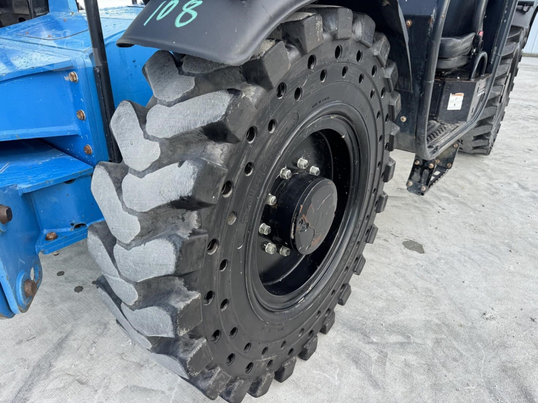 2019 Genie genie-gth-1056 Telehandlers Forklifts for sale in Chatsworth, IL - listing photo 4 of 8