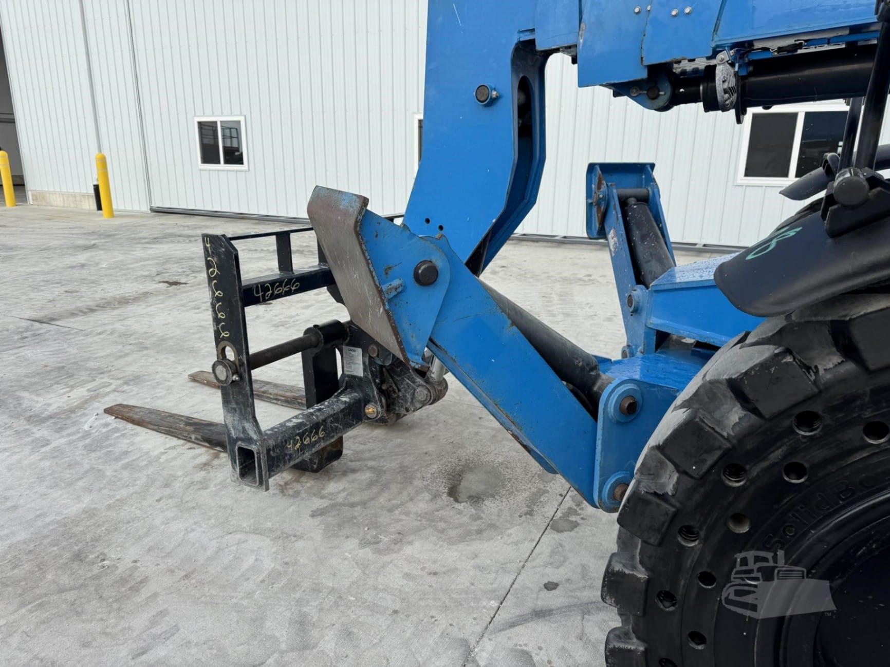2019 Genie genie-gth-1056 Telehandlers Forklifts for sale in Chatsworth, IL - listing photo 5 of 8
