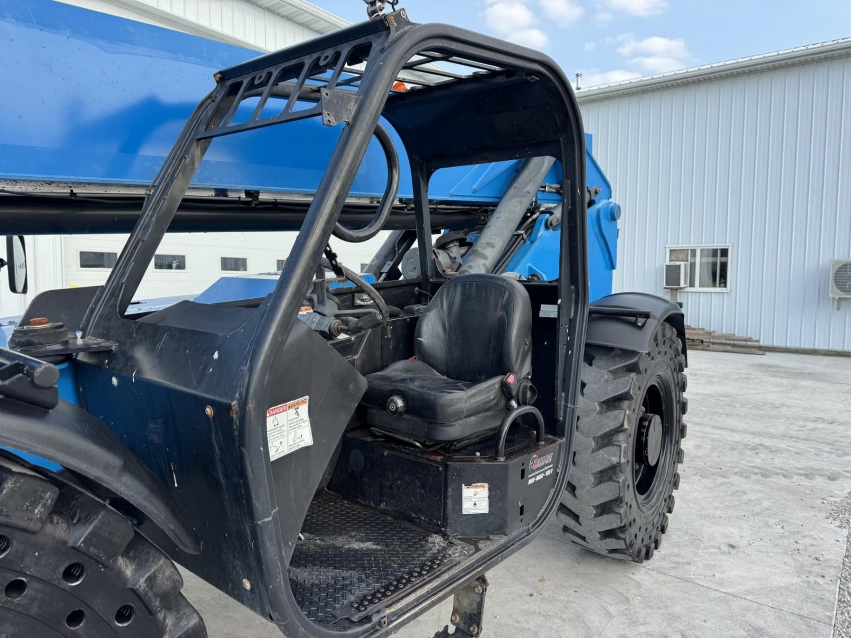2019 Genie genie-gth-1056 Telehandlers Forklifts for sale in Chatsworth, IL - listing photo 6 of 8