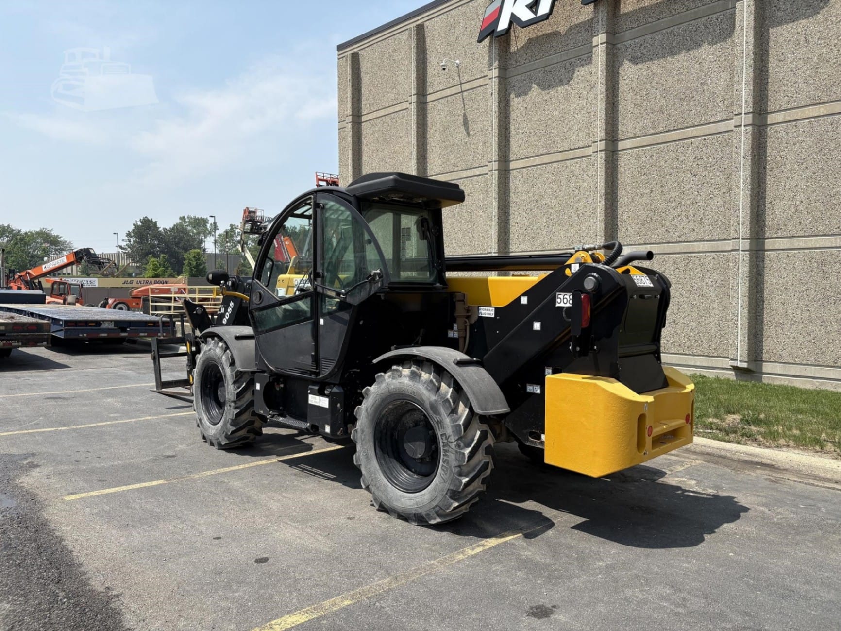 2019 Haulotte HTL9055 Telehandlers Forklifts for sale in Naperville, IL - listing photo 2 of 8
