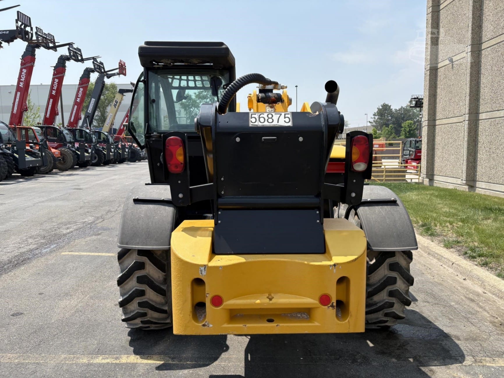2019 Haulotte HTL9055 Telehandlers Forklifts for sale in Naperville, IL - listing photo 3 of 8