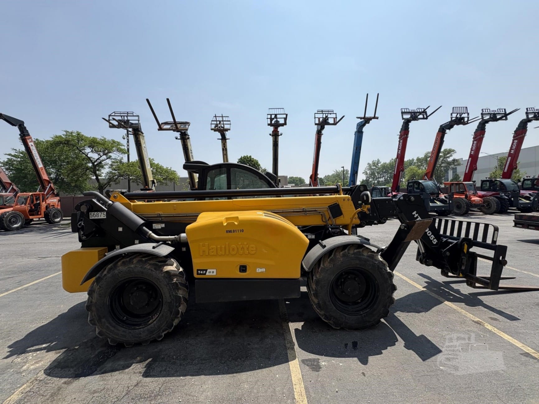 2019 Haulotte HTL9055 Telehandlers Forklifts for sale in Naperville, IL - listing photo 5 of 8
