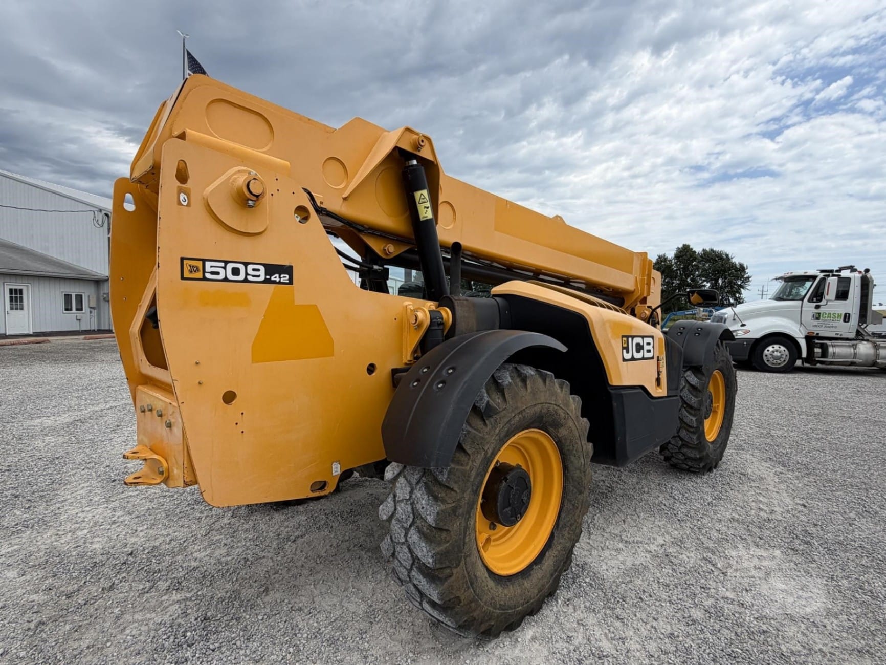 2019 JCB 509-42 Telehandlers Forklifts for sale in Clay City, IL - listing photo 2 of 8