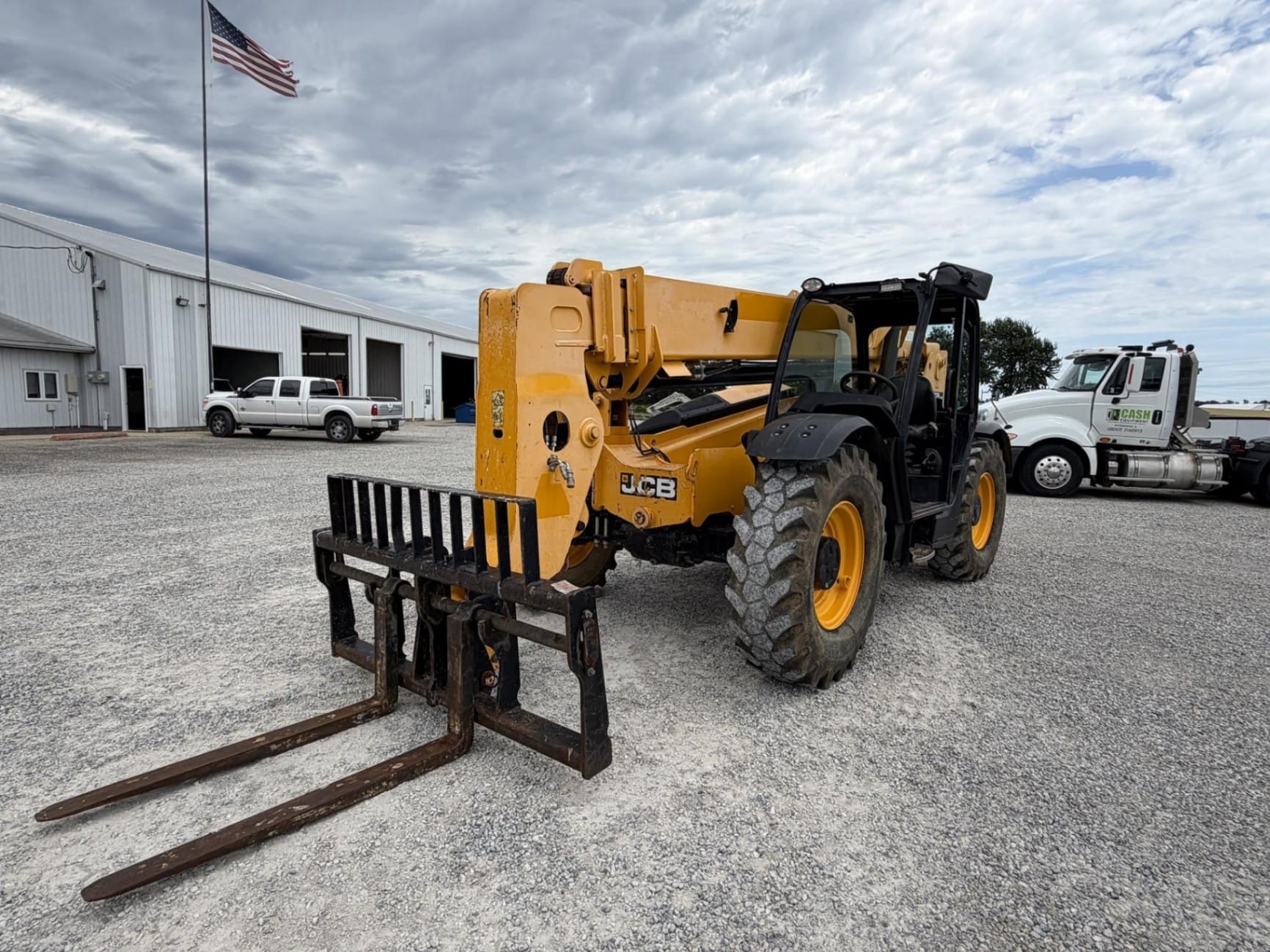 2019 JCB 509-42 Telehandlers Forklifts for sale in Clay City, IL - listing photo 4 of 8