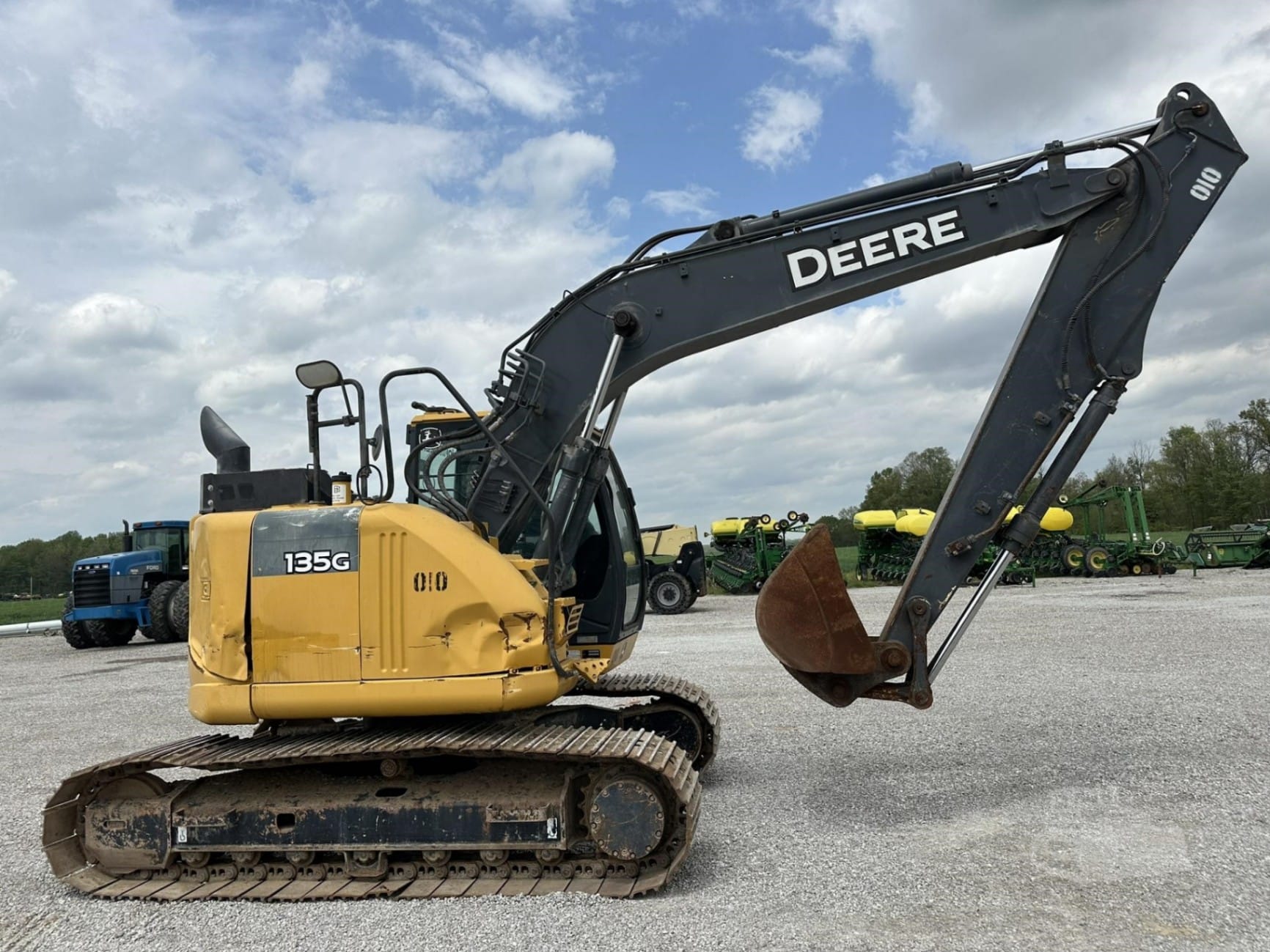 2019 John Deere 135G Excavators for sale in City, IN - primary listing photo of 8