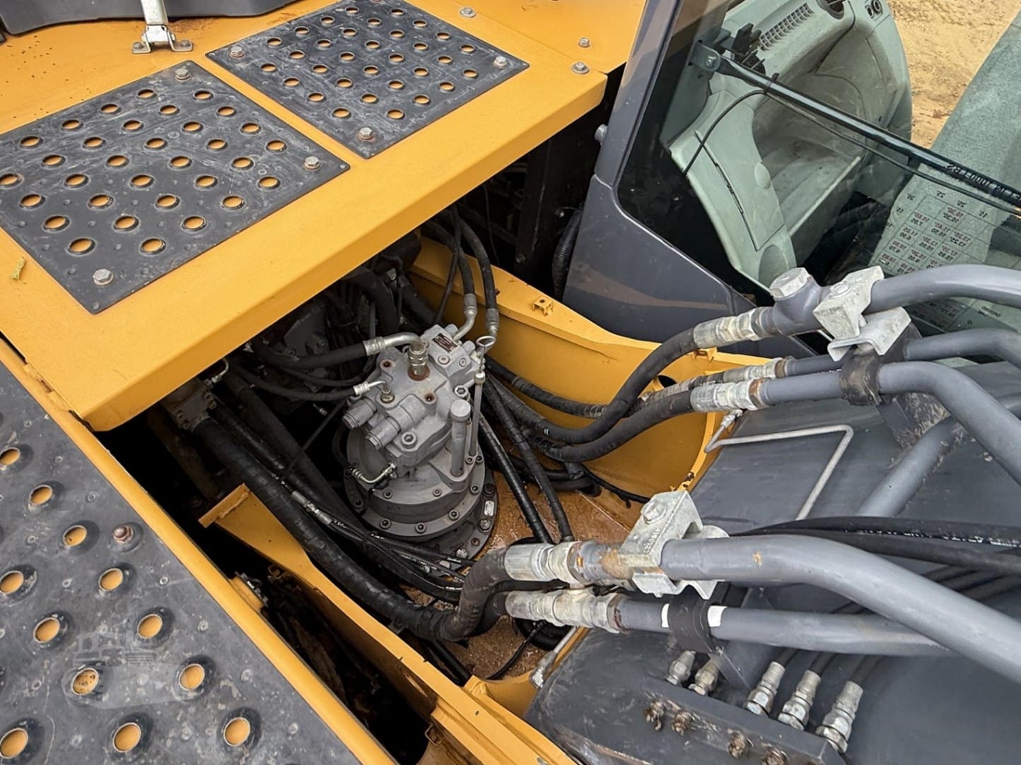 2019 John Deere 210G LC Excavators for sale in Early, TX - listing photo 8 of 8