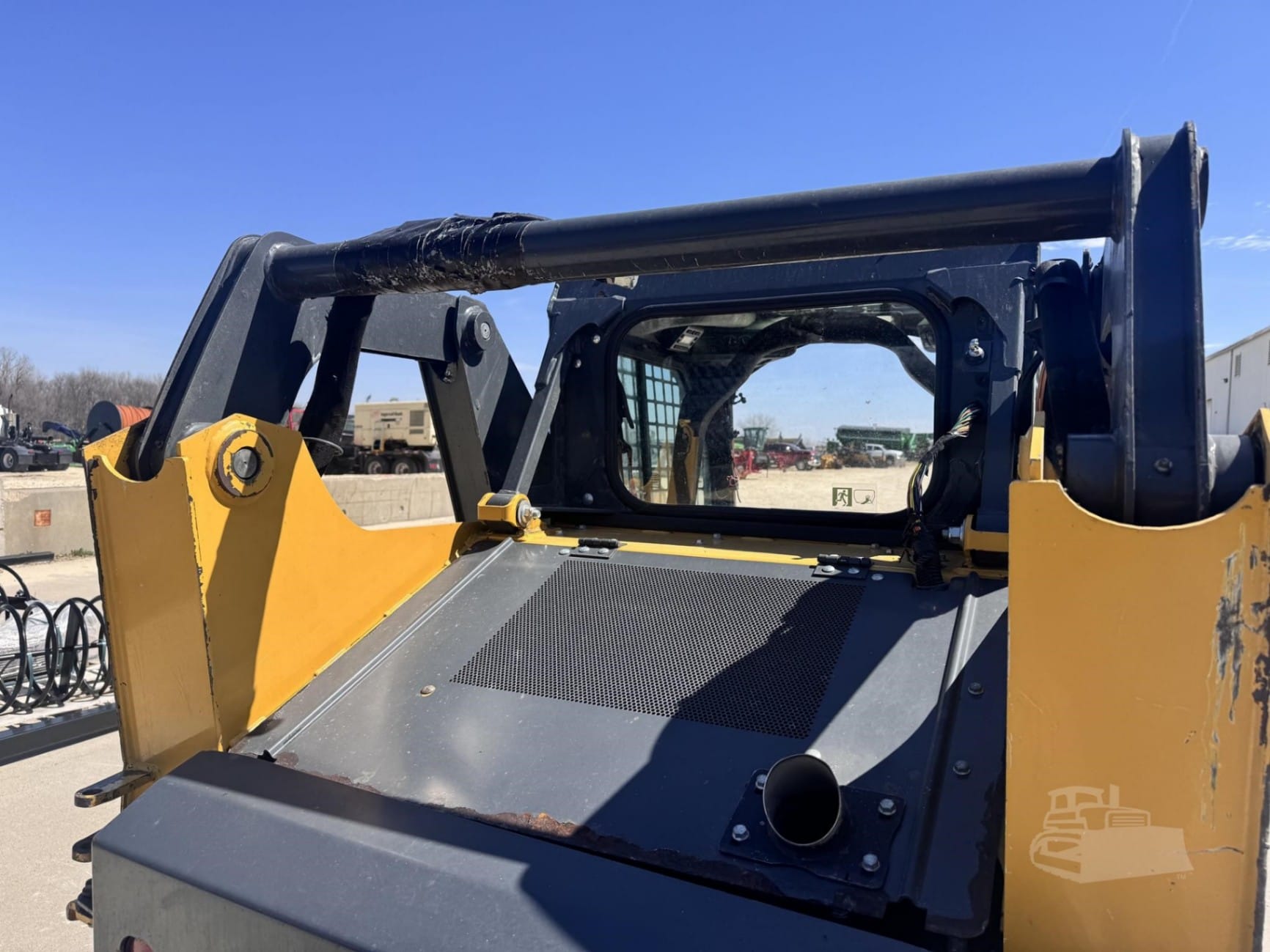 2019 John Deere 318G Skid Steer Loaders for sale in Farley, IA - listing photo 7 of 8