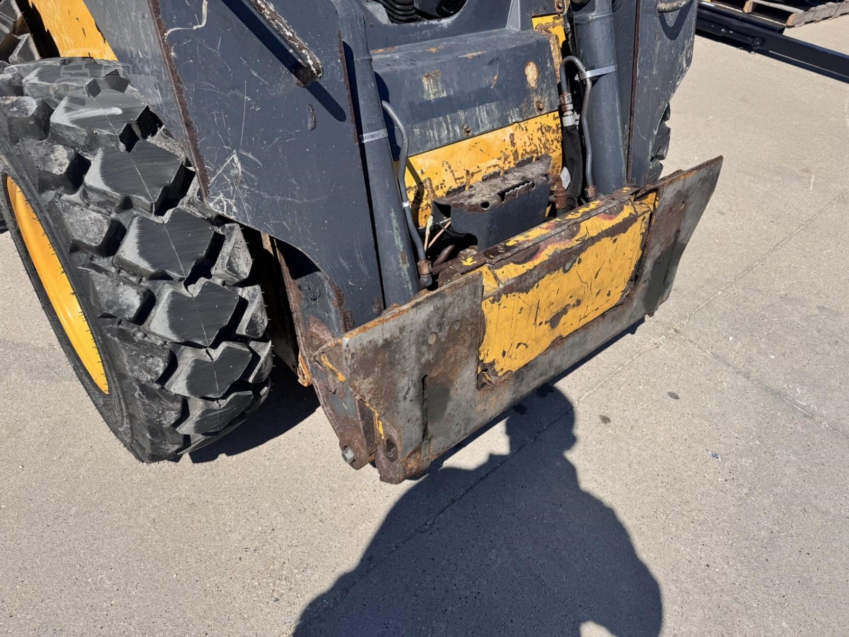 2019 John Deere 318G Skid Steer Loaders for sale in Farley, IA - listing photo 8 of 8