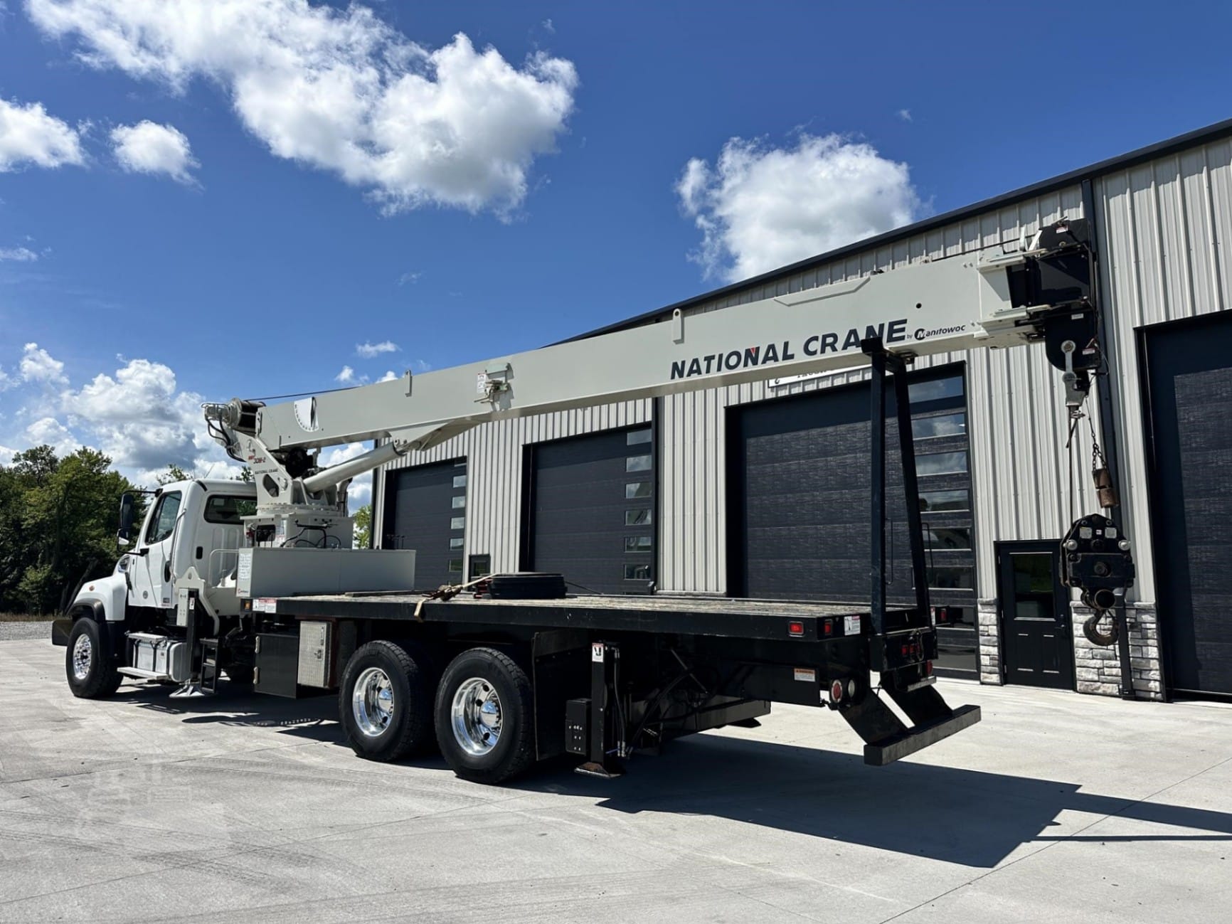 2019 National Crane NBT30H-2 Cranes Mobile for sale in Wellman, IA - listing photo 3 of 35