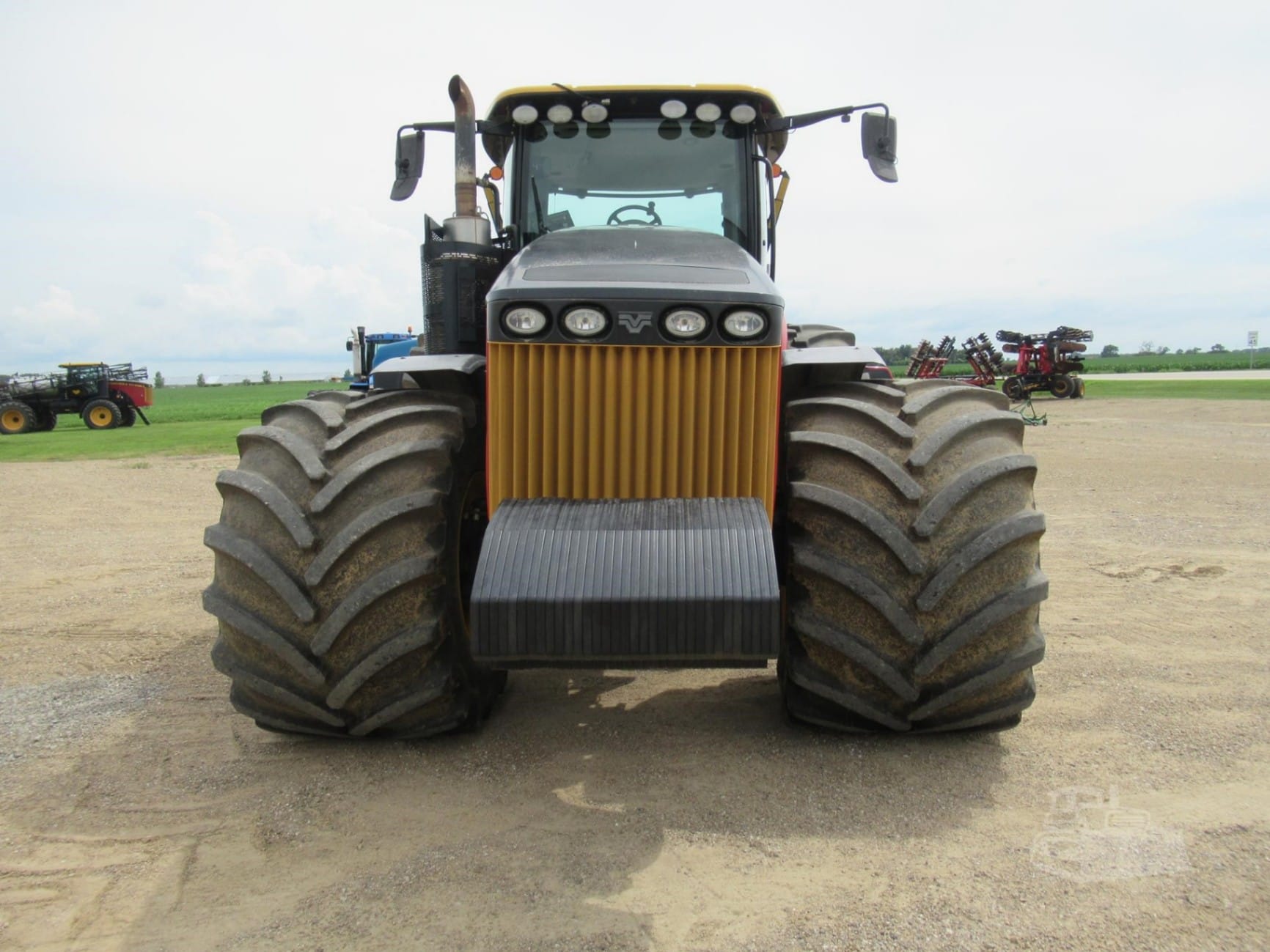 2019 Versatile 365 Field Tractors Power for sale in Kensett, IA - listing photo 2 of 6