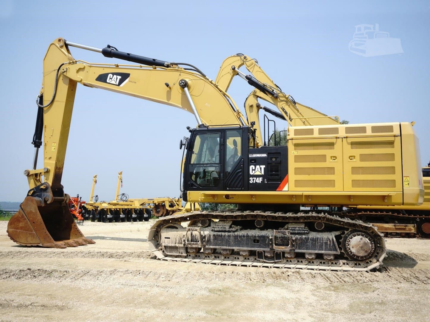 2020 Caterpillar 374FL Excavators for sale in Bellevue, IA - listing photo 2 of 8
