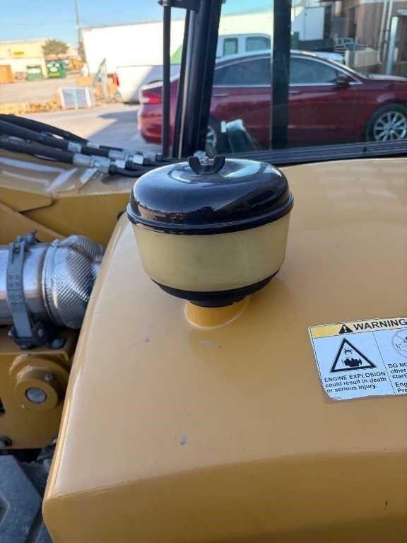 2020 Caterpillar TH255C Telehandler (Telescopic Forklift) for Sale | Ex-Rental Fleet | 711 Hrs - View 9