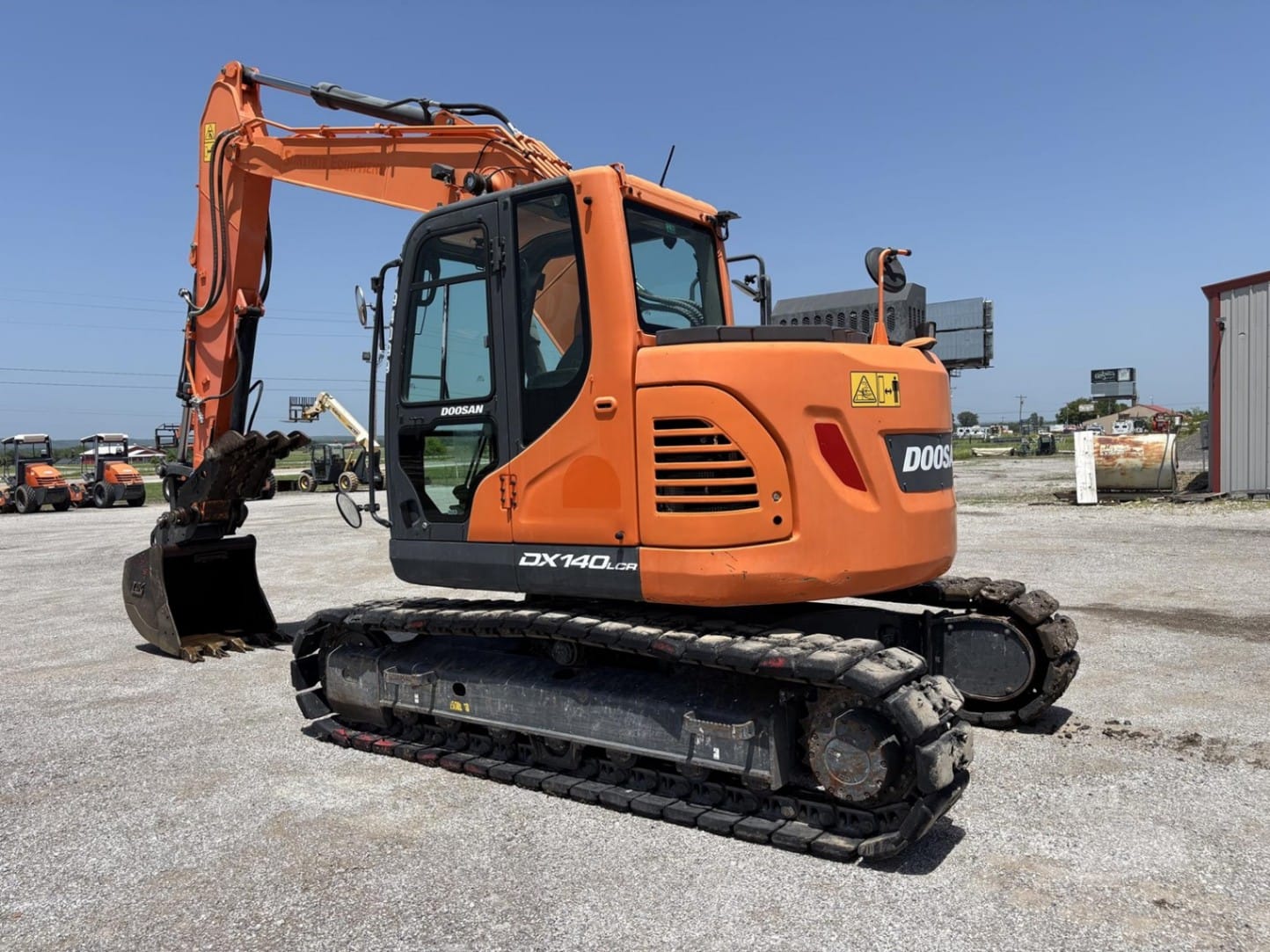 2020 DEVELON (Doosan) DX140 LC-5 Excavators for sale in Mounds, OK - listing photo 2 of 8