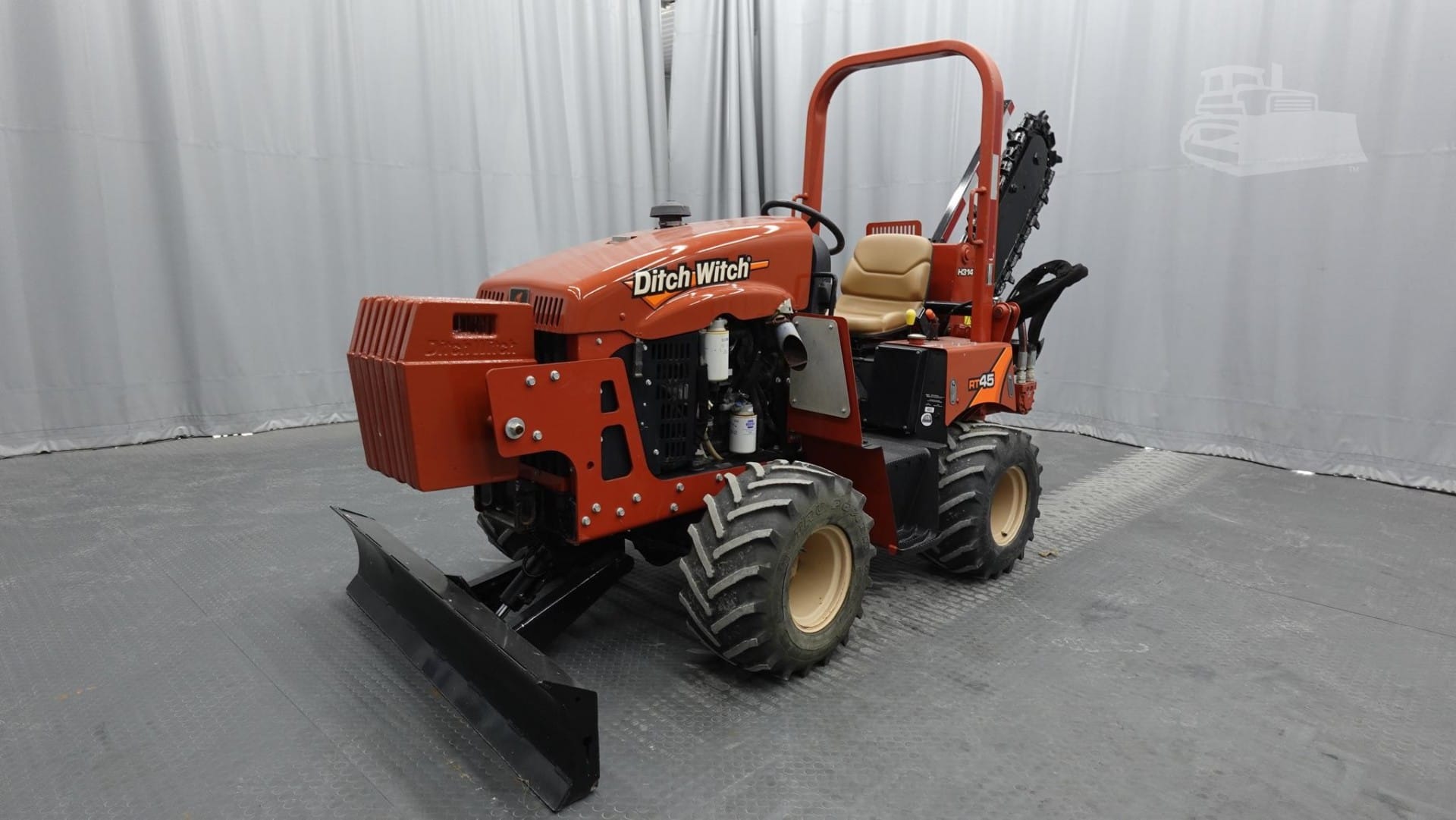 2020 Ditch Witch RT45 Trenchers for sale in Clinton, IL - listing photo 2 of 8