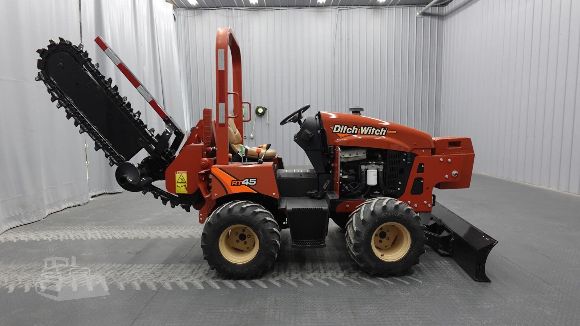 2020 Ditch Witch RT45 Trenchers for sale in Clinton, IL - listing photo 4 of 8