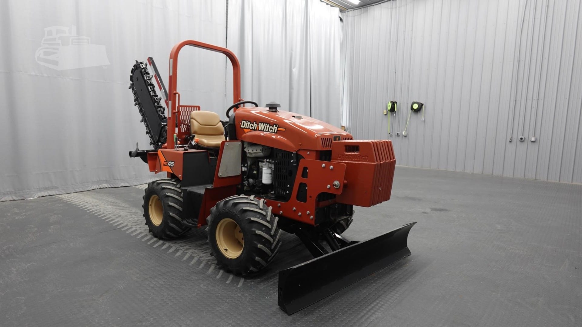 2020 Ditch Witch RT45 Trenchers for sale in Clinton, IL - listing photo 5 of 8