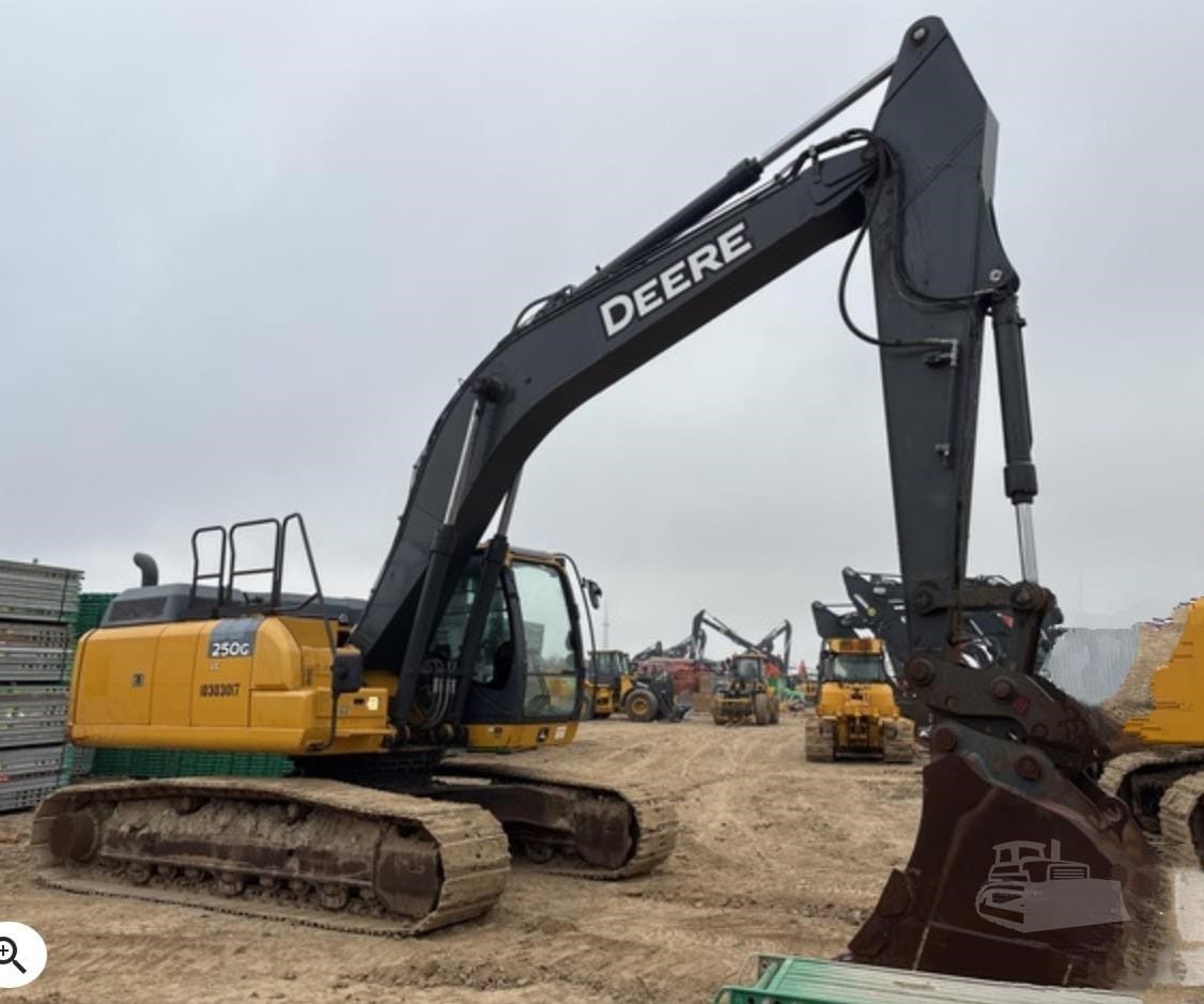 2020 John Deere 250G LC Excavators for sale in Wamego, KS - listing photo 2 of 8