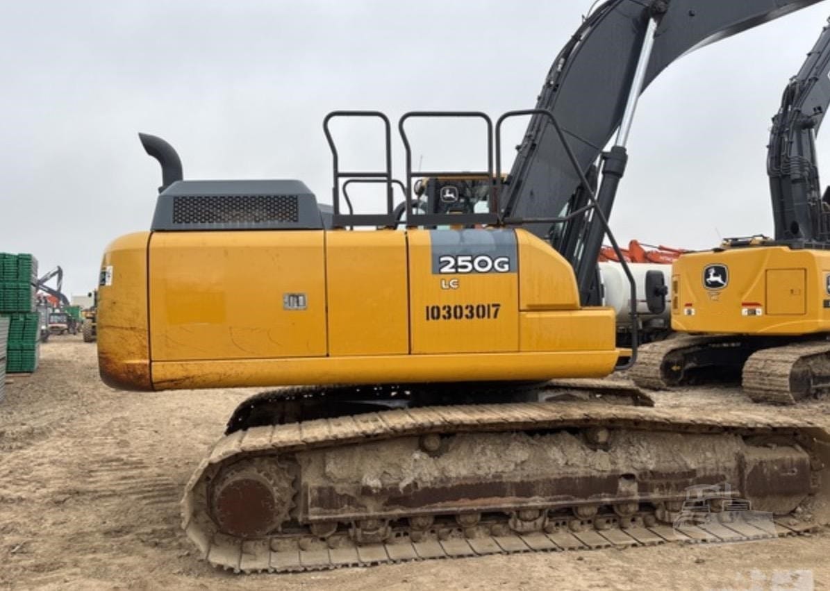 2020 John Deere 250G LC Excavators for sale in Wamego, KS - listing photo 7 of 8