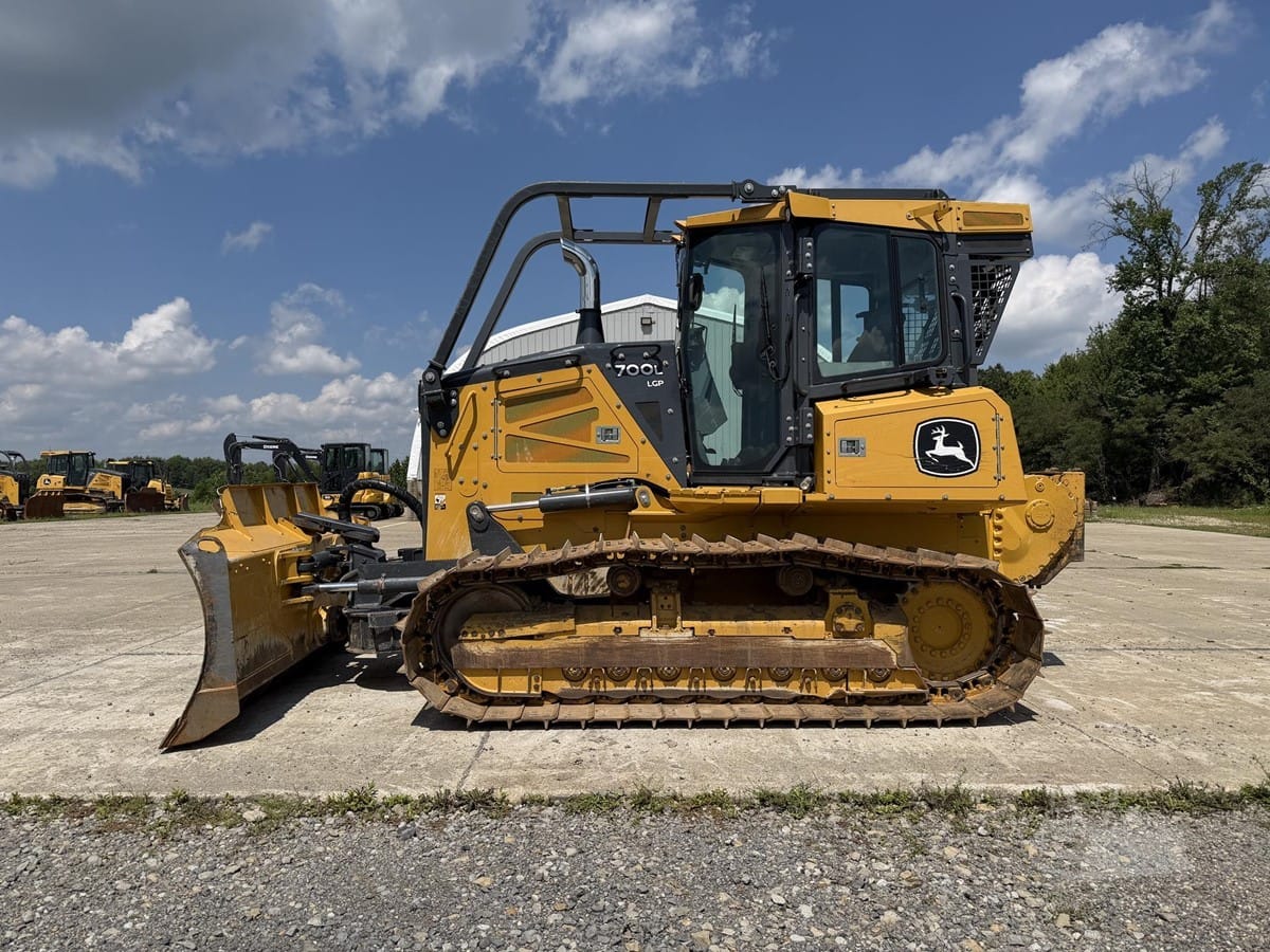 2020 John Deere 700L Dozers for sale in Sugarcreek, OH - primary listing photo of 8