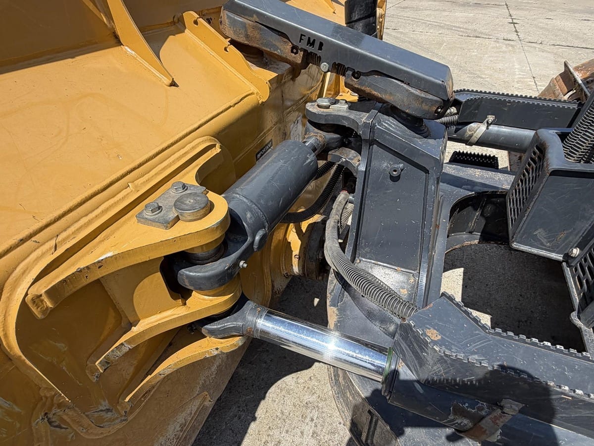 2020 John Deere 700L Dozers for sale in Sugarcreek, OH - listing photo 8 of 8