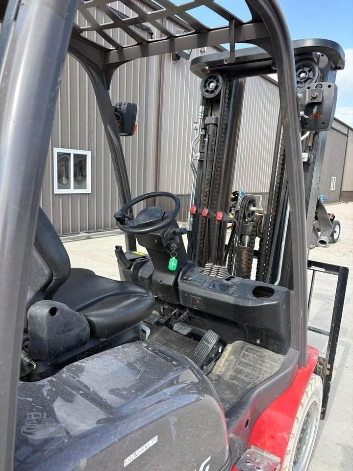 2020 Manitou MI25G Industrial Forklift Counterbalance for sale in Mount Ayr, IA - listing photo 2 of 6