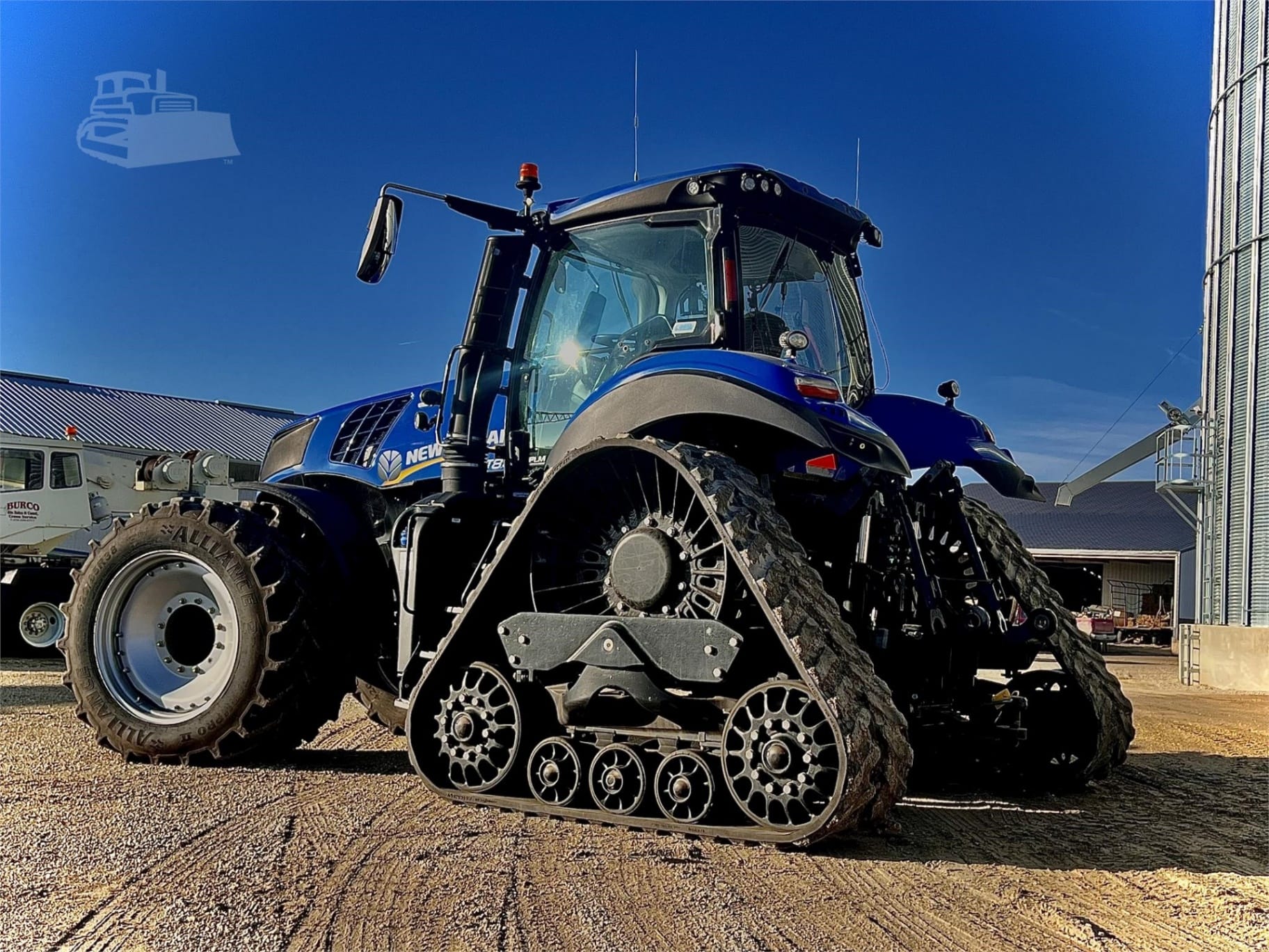 2020 New Holland T8.435 Field Tractors Power for sale in Independence, IA - listing photo 4 of 18